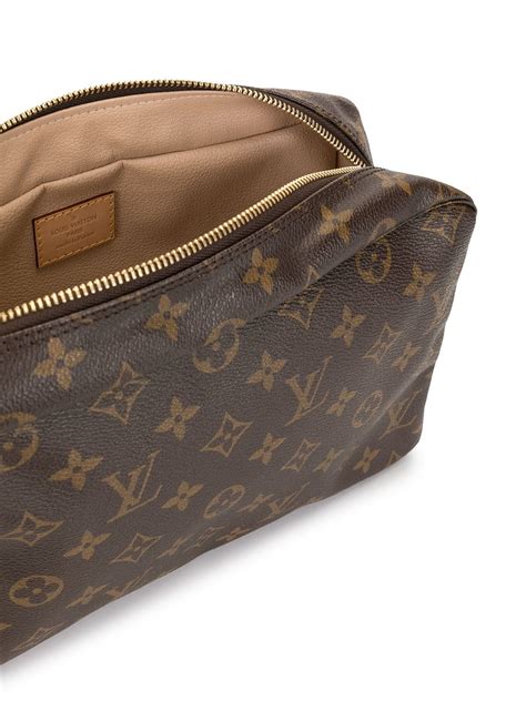 toilettas louis vuitton monogram|louis vuitton monogram.